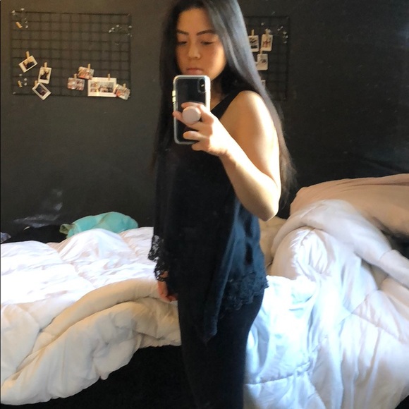 Black tank lace fringe top - Picture 4 of 6
